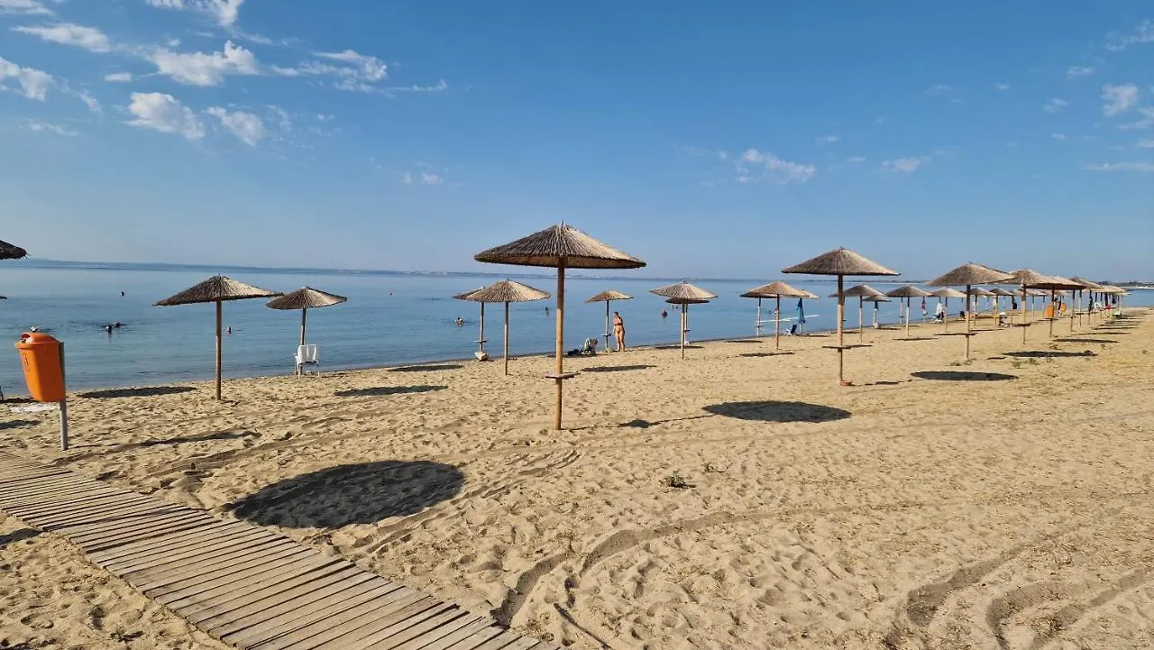 Holiday home Halkidiki, Family House To Enjoy By The Beach Kalyves Polygyrou Greece